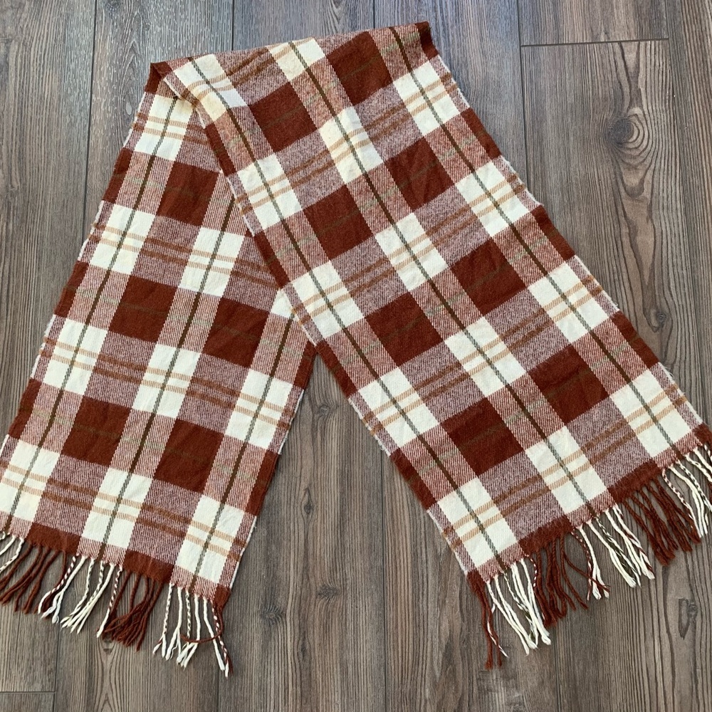 Fringe- Red and White scarf